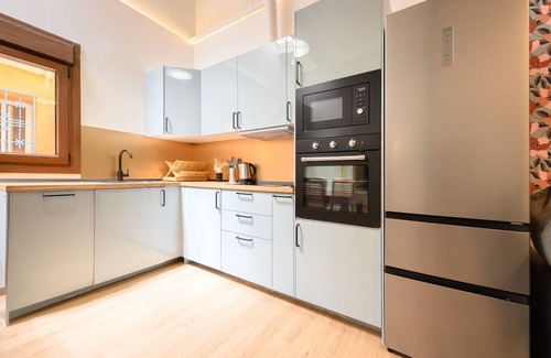 Almenara Apartment | Modern Duplex with 2 Bedrooms, Fitted Kitchen - Comfort and Style
