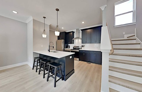 Talbot's Corner House | Modern East Townhome w/Parking - Mins to Downtown