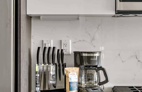 Highland Condo | Modern Eclectic Penthouse Loft | Zuni Lofts