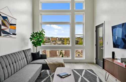 Highland House | Modern Eclectic Penthouse Loft - Zuni Lofts