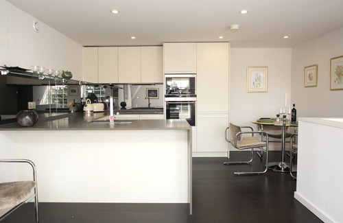 Islington Apartment | Modern Edwardian, by Veeve