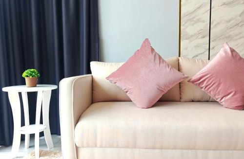 George Town Apartment | Modern Elegance - Urban Suites by Ocean Luxe