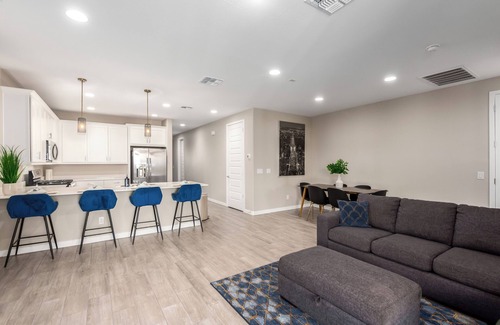 Maricopa House | Modern Elevated Retreat: 3-bedroom New build home in Maricopa
