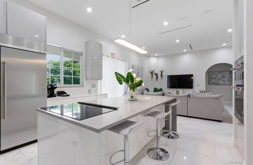 Sunrise House | Modern Estate + Heated Pool, HotTub & Game Room!