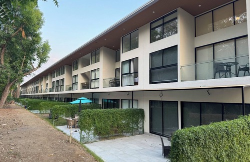 Tambor Condo | Modern Family - sized 2 bedroom 2 bath condo just 10 min walk to the beach