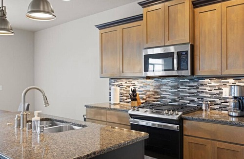 Tri-Cities House | Modern Family Friendly House