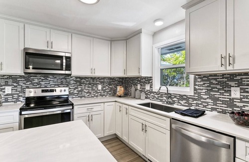 South Beacon Hill House | Modern Family-Friendly Home with Private Backyard, Close to Everything!