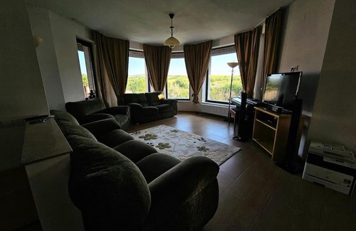 Osorhei Villa | Modern Family Heaven near Oradea