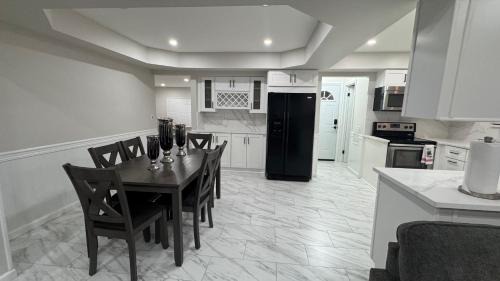 Sterling Heights House | Modern Family Home -3BR -High Speed Wi-Fi Comfort