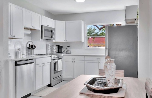 Seminole House | Modern Family Home Near Beach, Game Yard, Pets OK!