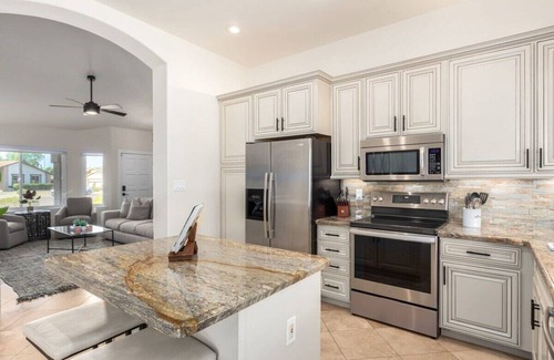Scottsdale Vista North House | Modern Family Retreat - Pool|Spa|Firepit|Putt Grn