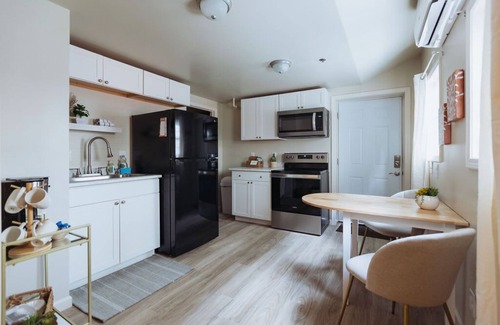 Johnson City Apartment | Modern Farmhouse 2 Bed Apartment