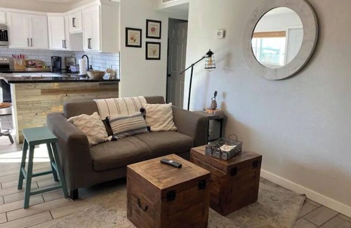 Julia Keen House | Modern Farmhouse in Midtown