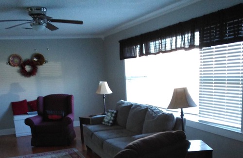 Horton Other | Modern Farmhouse- room to run around, enjoy the outdoors and Lake Guntersville !