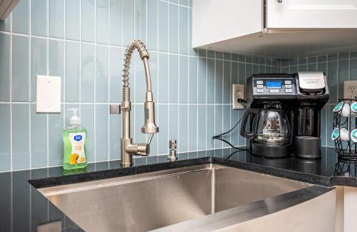 Decatur House | Modern Farmhouse Stay in Decatur