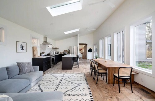 Shady House | Modern Farmhouse w/Heated Pool & Creek Access