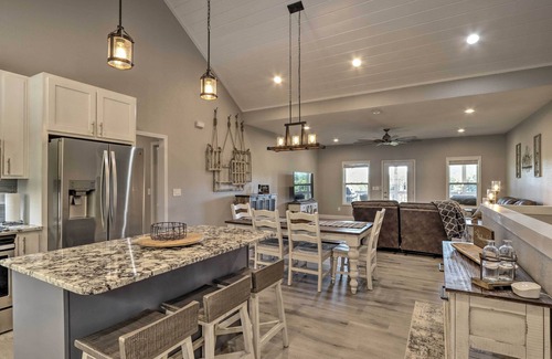 Blairsville House | Modern Farmhouse w/Exercise Room, Mtn Views