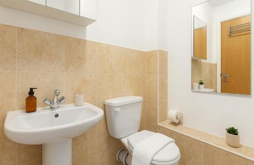 Bermondsey Apartment | Modern Flat near Tower Bridge