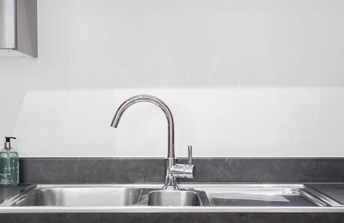 Walworth Apartment | Modern Flat with Balcony, Central London | Pass The Keys