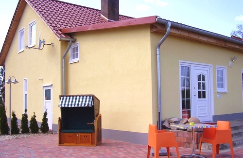 Damnatz Apartment | Modern furnished apartment right on the Elberadweg