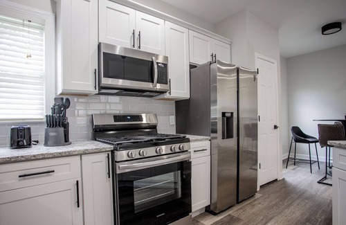 Mechanicsville House | Modern Getaway! Centrally Located & Family Friendly