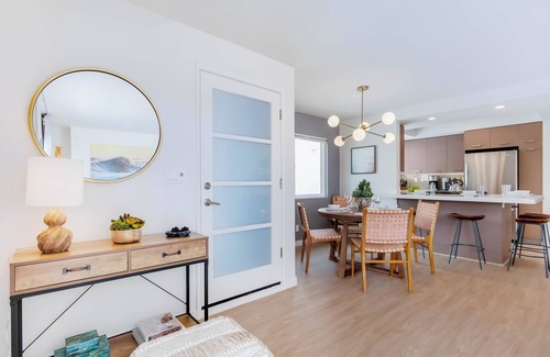Balboa Island House | Modern Getaway on Balboa Island