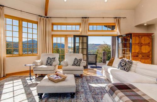Summit Park House | Modern Hillside Manor