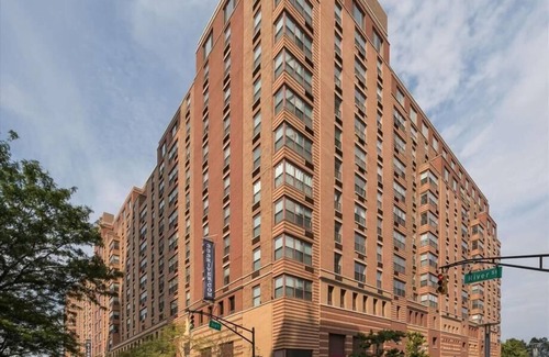 Hoboken Apartment | Modern Hoboken 1BR | Full Kitchen | Riverfront | Close to NYC