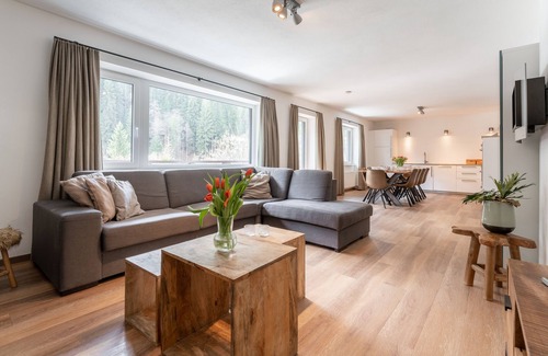 Saalbach Apartment | Modern holiday home with sauna