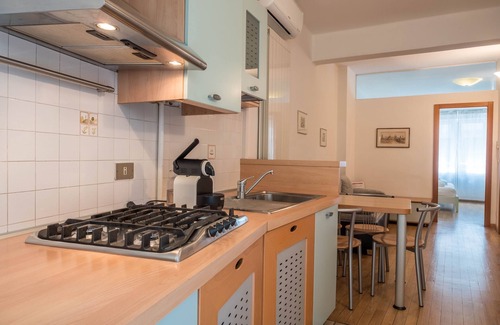 Centro - Piani - Rencio Apartment | Modern Holiday Apartment “3. Piano - Bolzano" with Wi-Fi and Air Conditioning