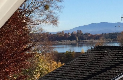 Rimsting House | Modern holiday home near the Chiemsee with a beautiful mountain view