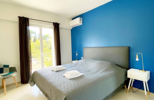 Les Baraques House | Modern holiday home with private pool