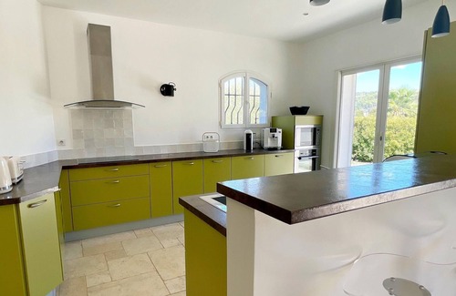 Les Baraques House | Modern holiday home with private pool
