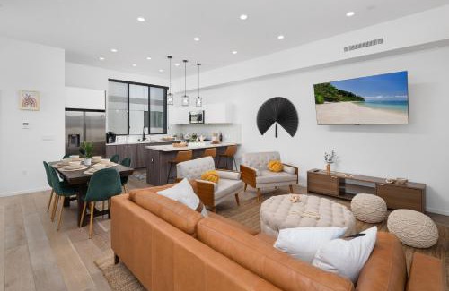 Hollywood House | Modern Hollywood Charm