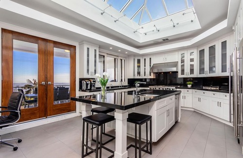 Hollywood Hills West Villa | Modern Hollywood Hills Villa Pool & Spa Sauna Game Room Rooftop Deck