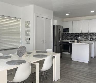 Fontainebleau House | Modern Home, Excellent Location Miami