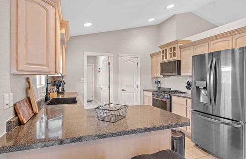 Rapid City Apartment | Modern Home-Garage-Scenic Patio