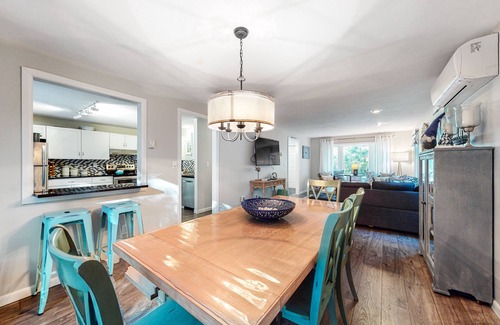 West Tisbury House | Modern home in a great location with large yard & private patio