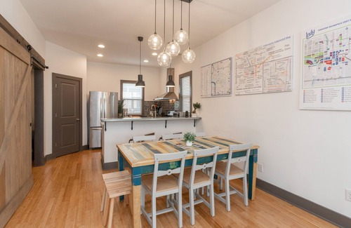 Kennedy King House | Modern Home in a prestigious downtown neighborhood