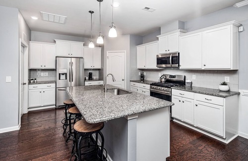 Huntersville House | Modern home in one of Huntersville's best Work-Live-Play communities.