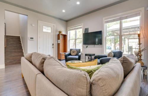 Near East Side House | Modern Home Less Than 1 Mi to Dwtn San Antonio and Riverwalk