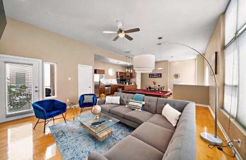 Washington Ave./ Memorial Park House | Modern Home Near Dt, Heights Washington Games