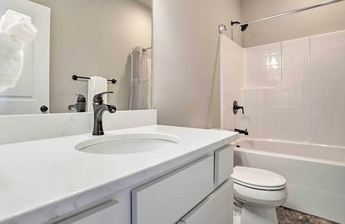Monitor House | Modern Home Near River, Leavenworth & Chelan!