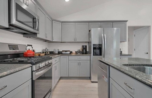 Pigeon House | Modern Home on Sand Point! 11 mins to DT caseville