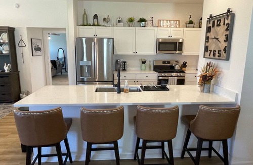 Sumter County House | Modern Home with Golf Cart, Lanai, & Close to Brownwood Paddock Square!