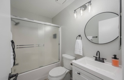 Holiday Shores House | Modern home, with patio, near river and low cleaning fee