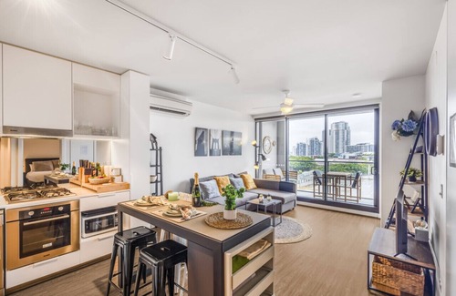 Bowen Hills Apartment | Modern & Homely 2BR APT w/Parking @Bowen Hills