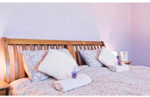 Ballyboghil House | Modern Homestay 15 minutes to Dublin Airport