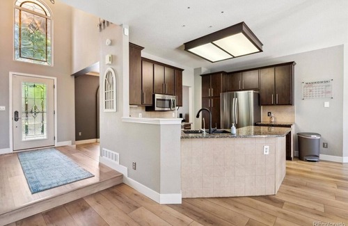 Centennial House | Modern House. SLEEP LIKE ROYALTY, SPA-Like Bathrooms, Gourmet Kitchen, location.