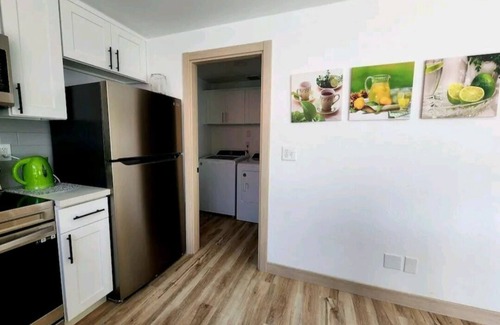 Pierce County House | Modern House, sleeps 10, 15 Minutes to the Entrance of Mt.Rainier.